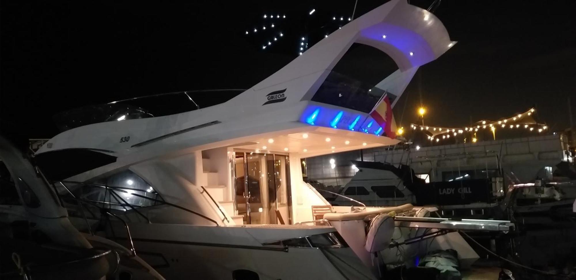 Yacht Pegasus II Hotel Barcelona Buitenkant foto